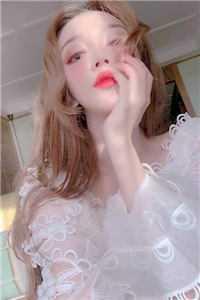 女主重生前被关进精神病院