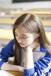我在长征路上开位面超市高妙妙