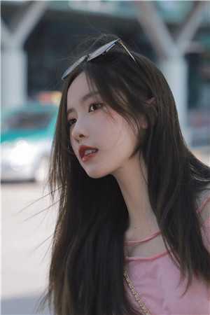 为什么耳朵听声音闷闷的